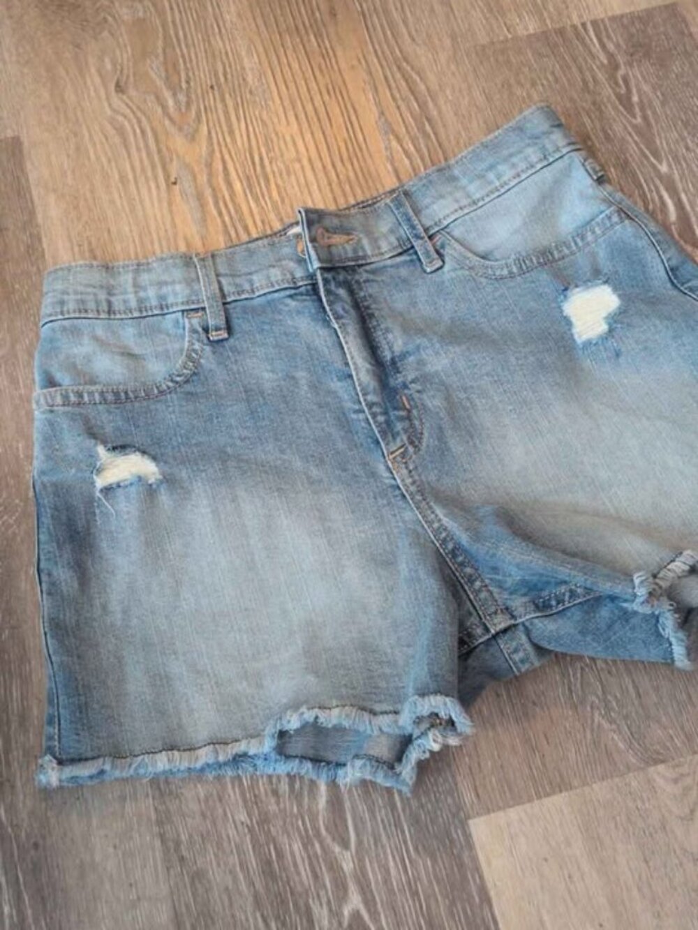 Abercrombie Kids High Rise Mini Mom Short Size 15/16 girls - Picture 1 of 4